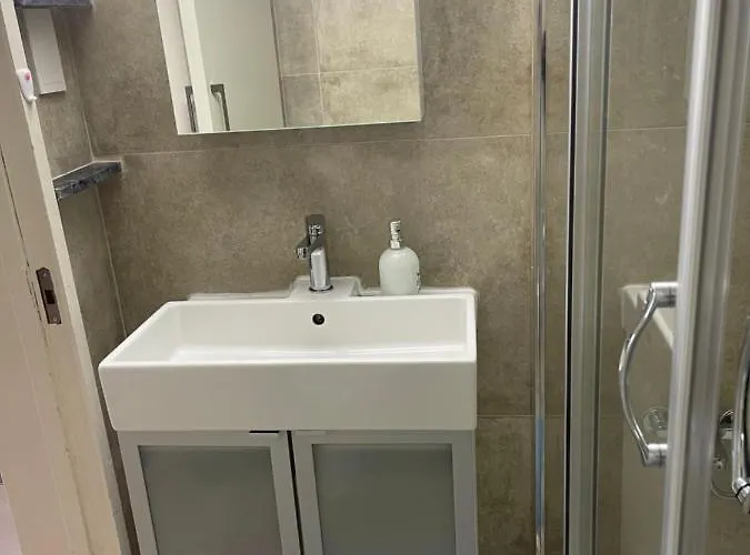 Alex 31 Apartment Larnaca